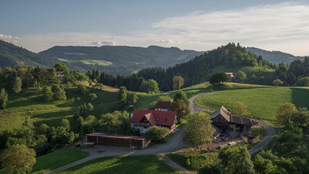 Urkraeuterwagen Hotel Leutschach Luaran gambar
